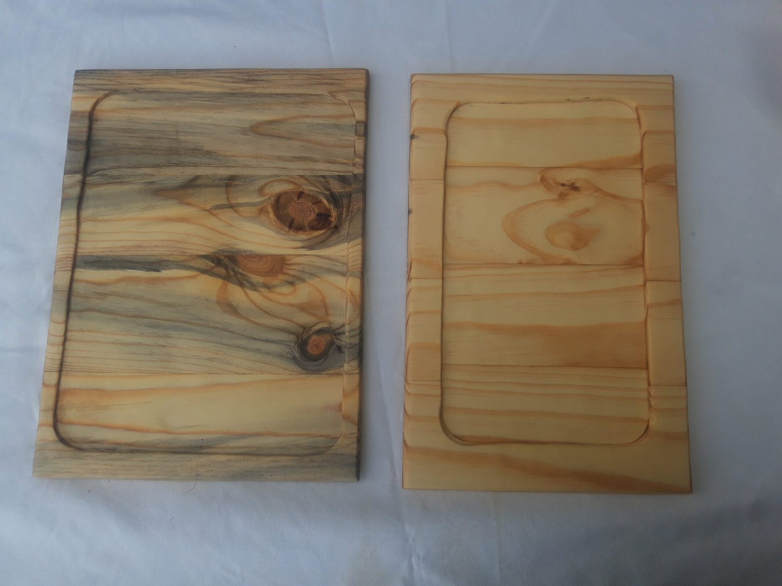 20250210_130019 Χειροποίητα ξύλινα πιάτα με φυσική υφή και σκάψιμο.